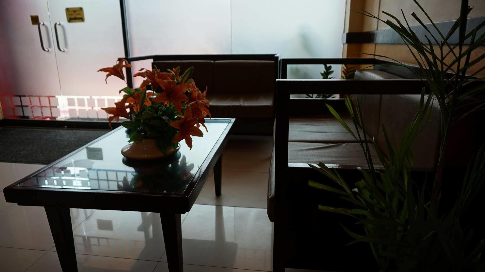 Hotel Sogo Edsa Caloocan Екстериор снимка