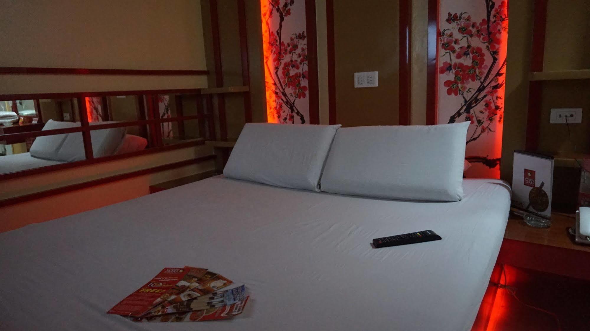 Hotel Sogo Edsa Caloocan Екстериор снимка